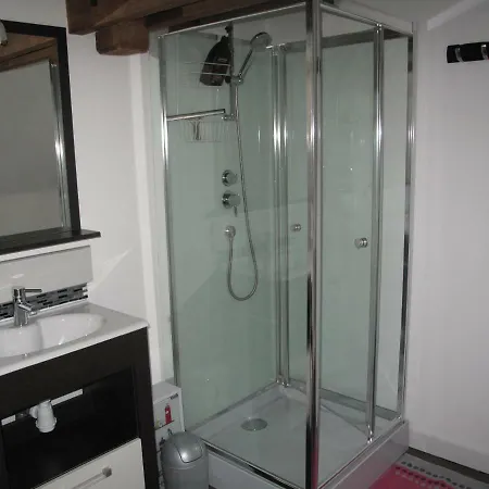 La Maison Des Chiens Rouges Vakantiehuis Berneuil-sur-Aisne